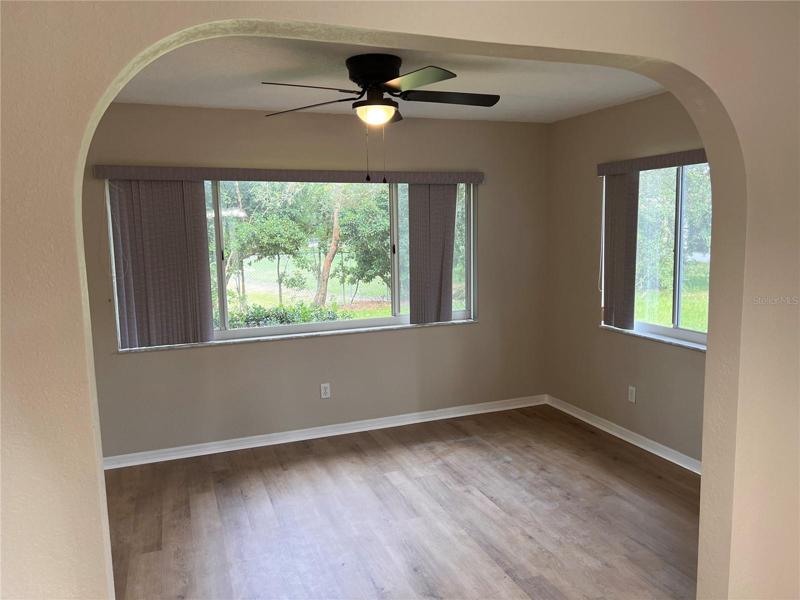 Flex room/Office/den