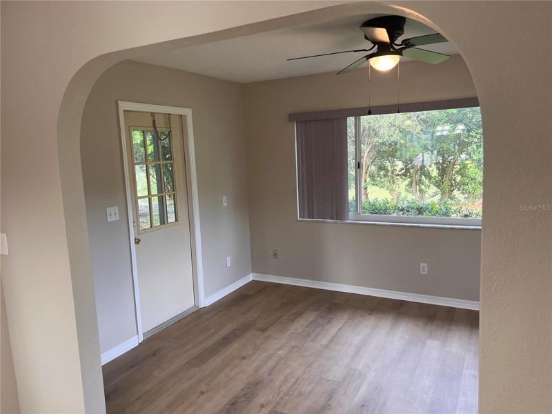 Flex room/Office/Den