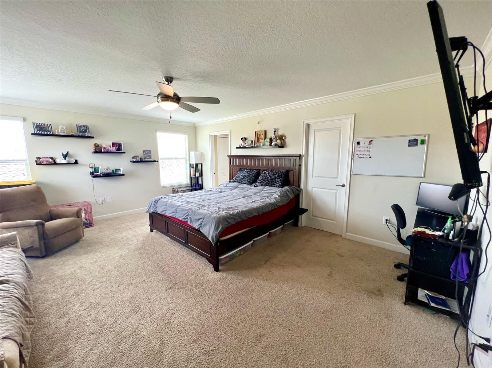 Upstairs suite has room to spare!