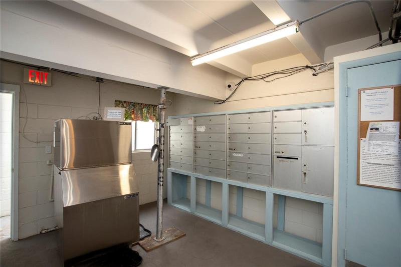 MAIL AREA AND ICE MACHINE