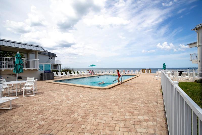 OCEANFRONT POOL