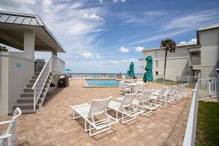 OCEANFRONT POOL GAZEBO BATHROOM