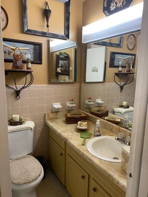 GUEST BATHROOM