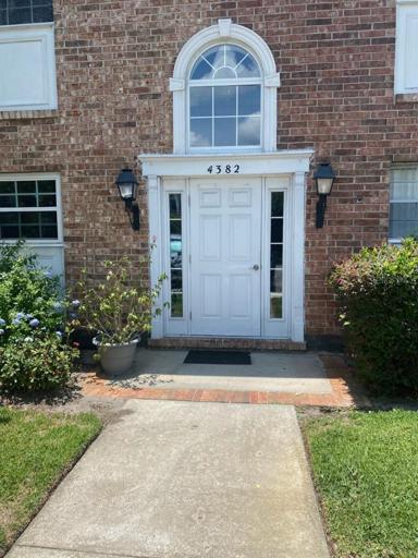 MAIN ENTRANCE TO INSIDE PRIVATE APARTMENTS
