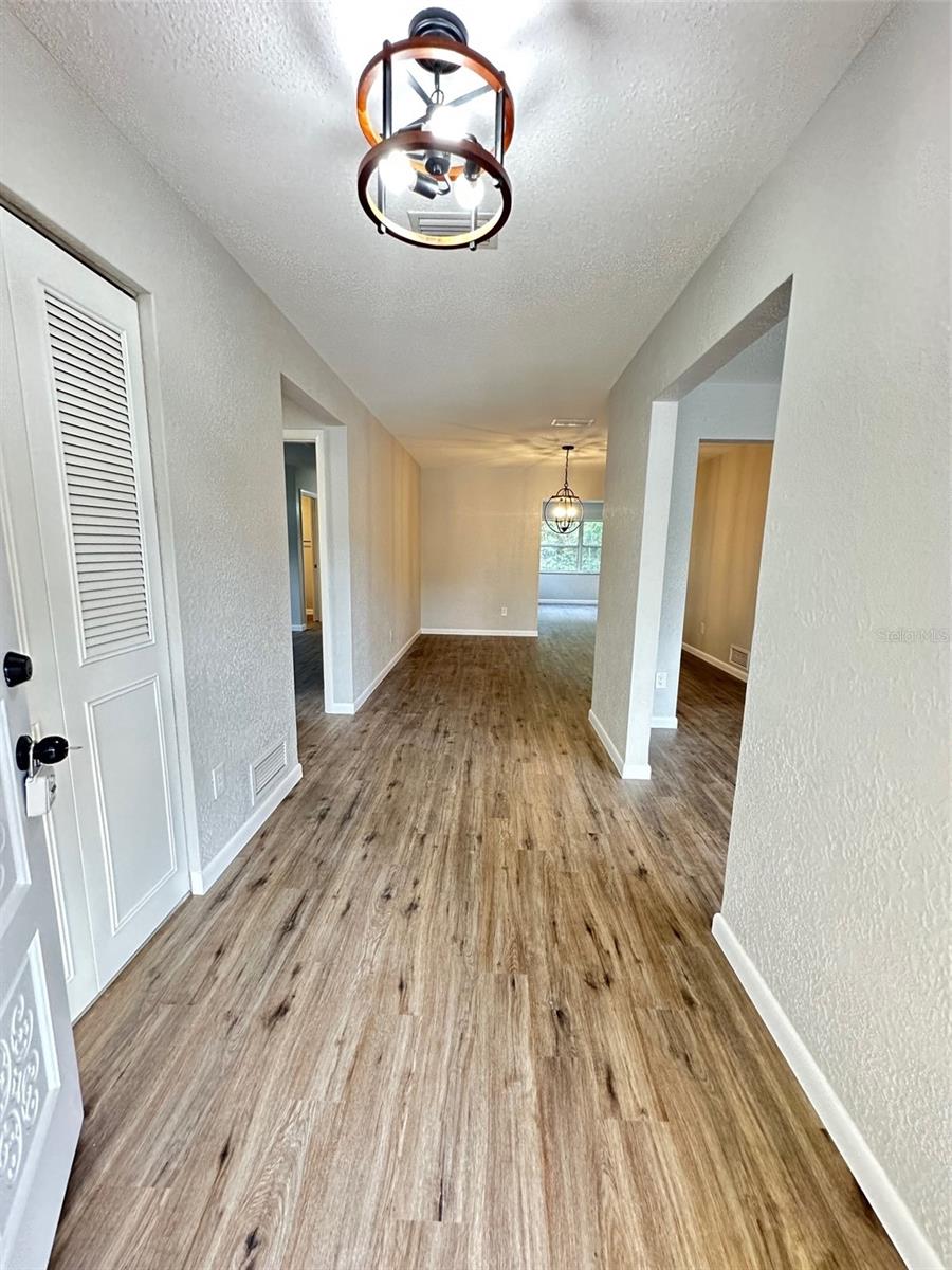 Entry / Foyer