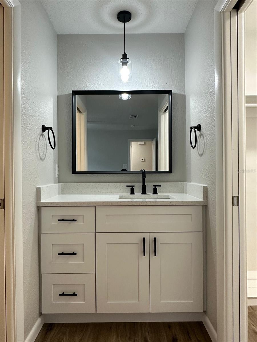 Master Vanity