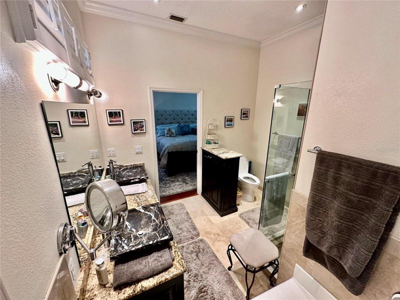 Garden Tub in Master