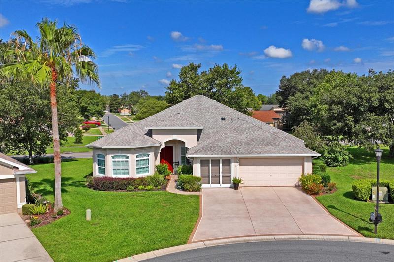 55+ 4/3/3 and den located on cul-de-sac