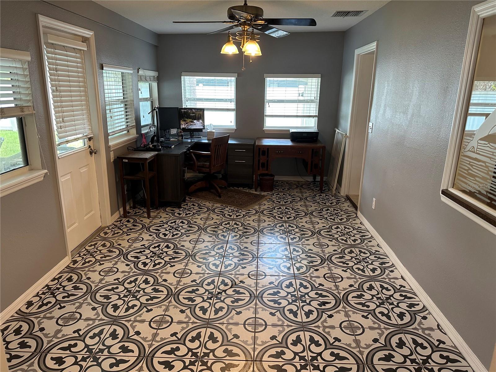 Office/Bonus Room