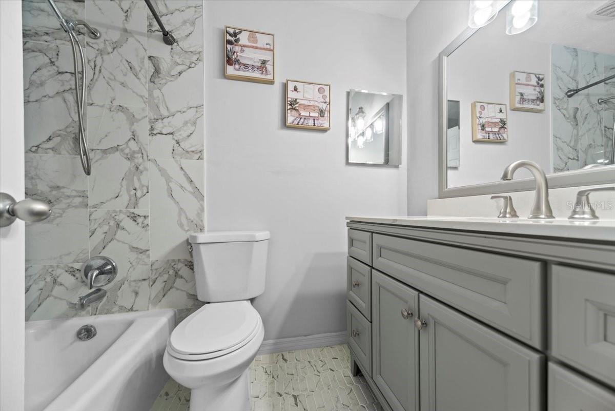2nd Bathroom