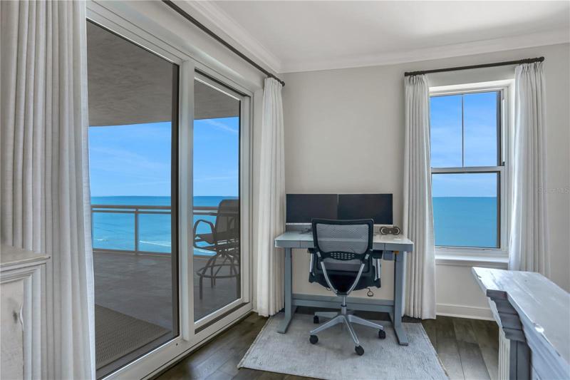Direct ocean views from Primary