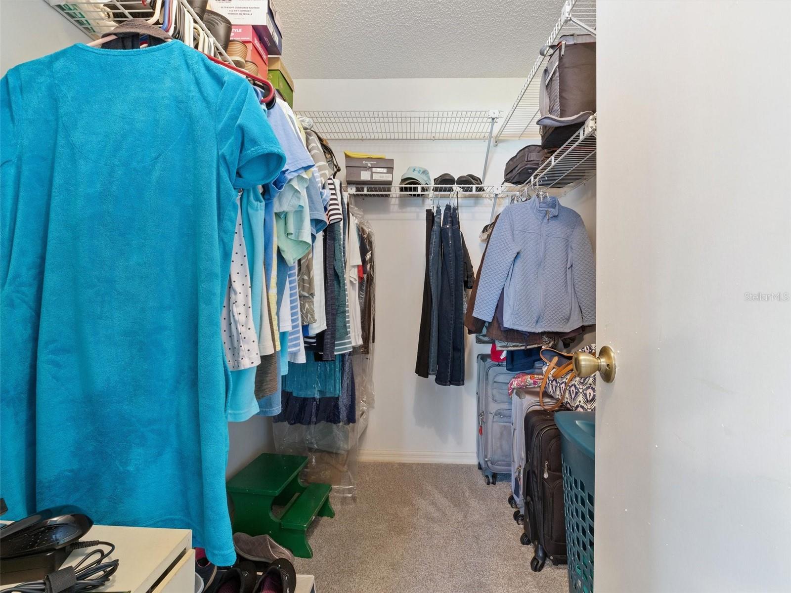 Walk-in closet in MBR