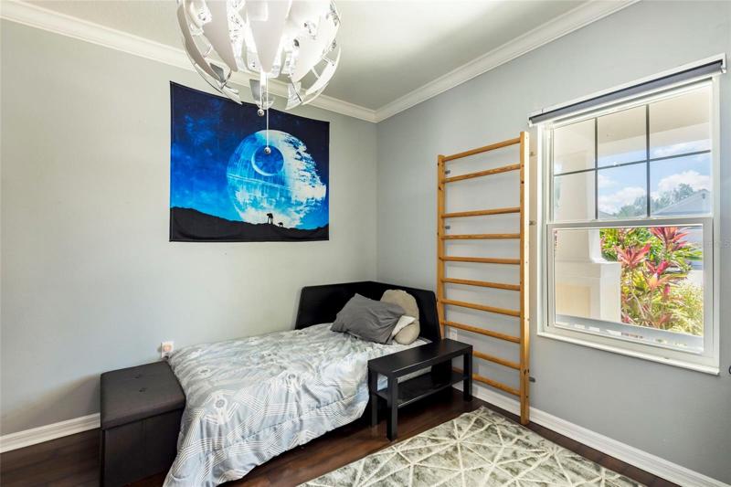 bedroom 4 (no closet so technically a den or office)