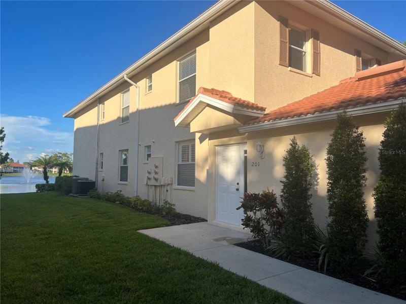 Entrance and side yard