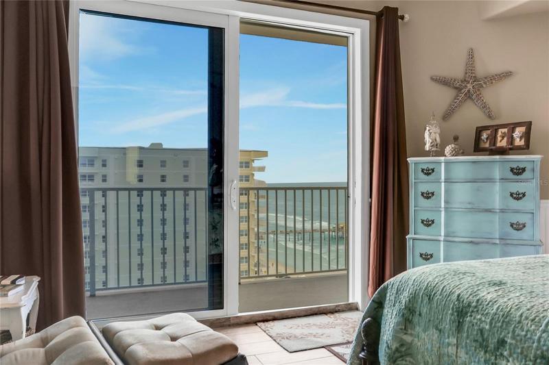 Balcony access from primary bedroom