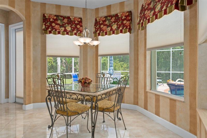 BREAKFAST NOOK