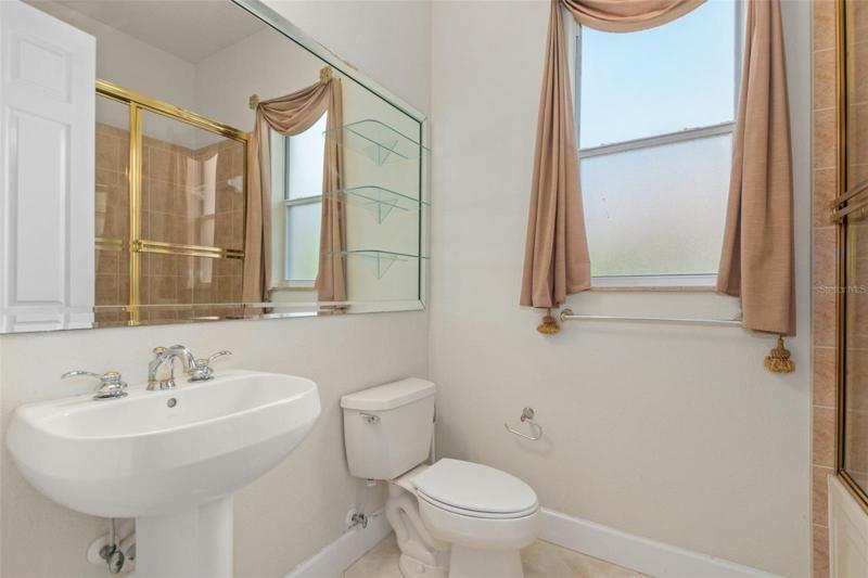 GUEST BATH 3