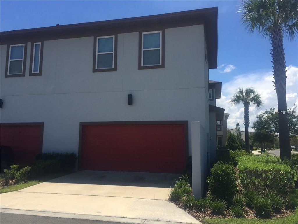 2-CAR GARAGE