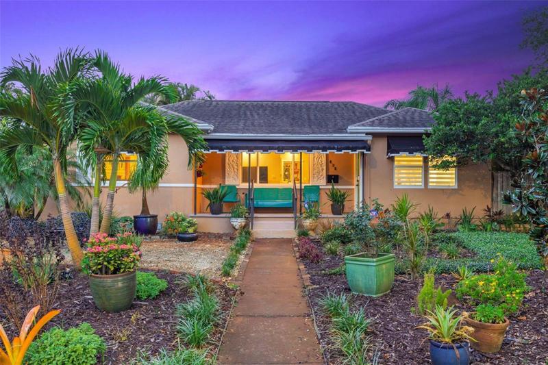 Meticulously maintained yard