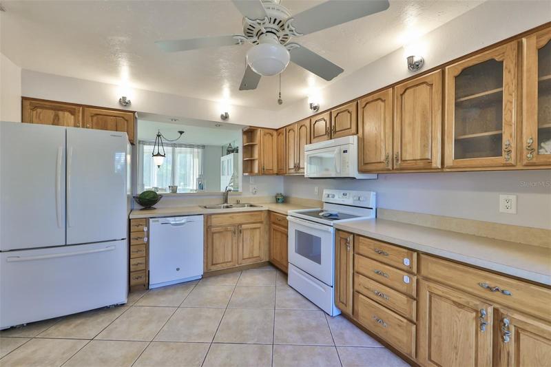 Kitchen w/passthrough to dining room.