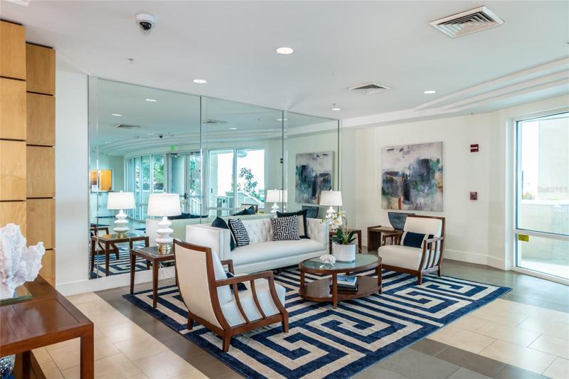 Lobby/entry