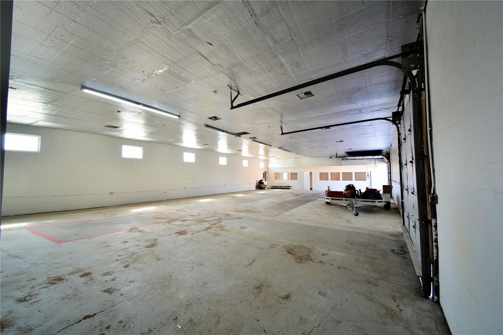 Air Conditioned Warehouse