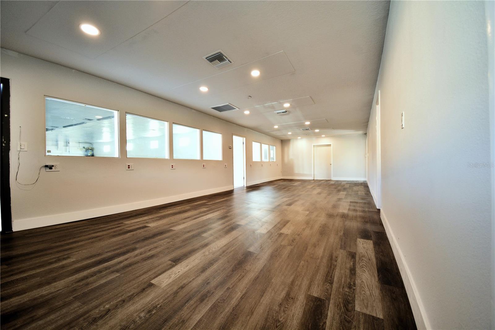 Lower Level 14 x 40 Flex Area