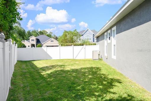 Huge side yard