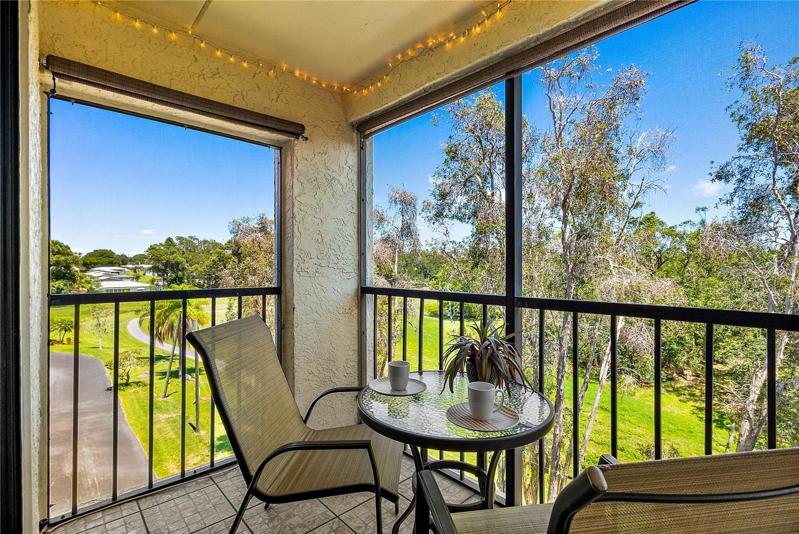 Extra Screened Space with wide view