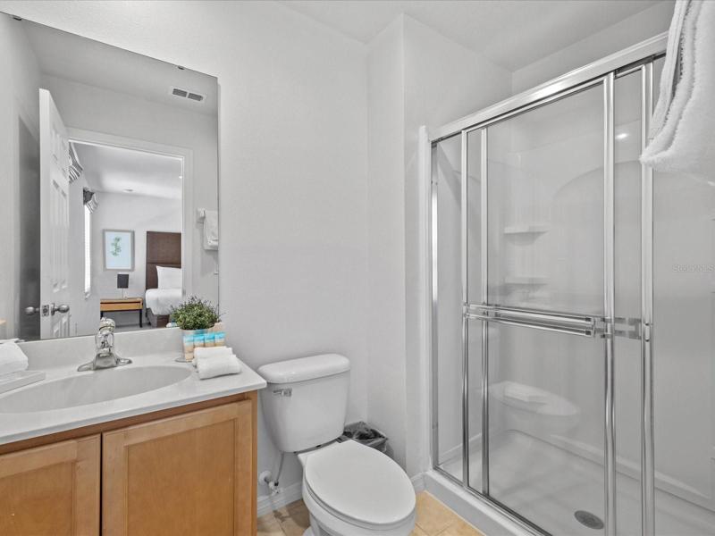 Upstairs primary bathroom