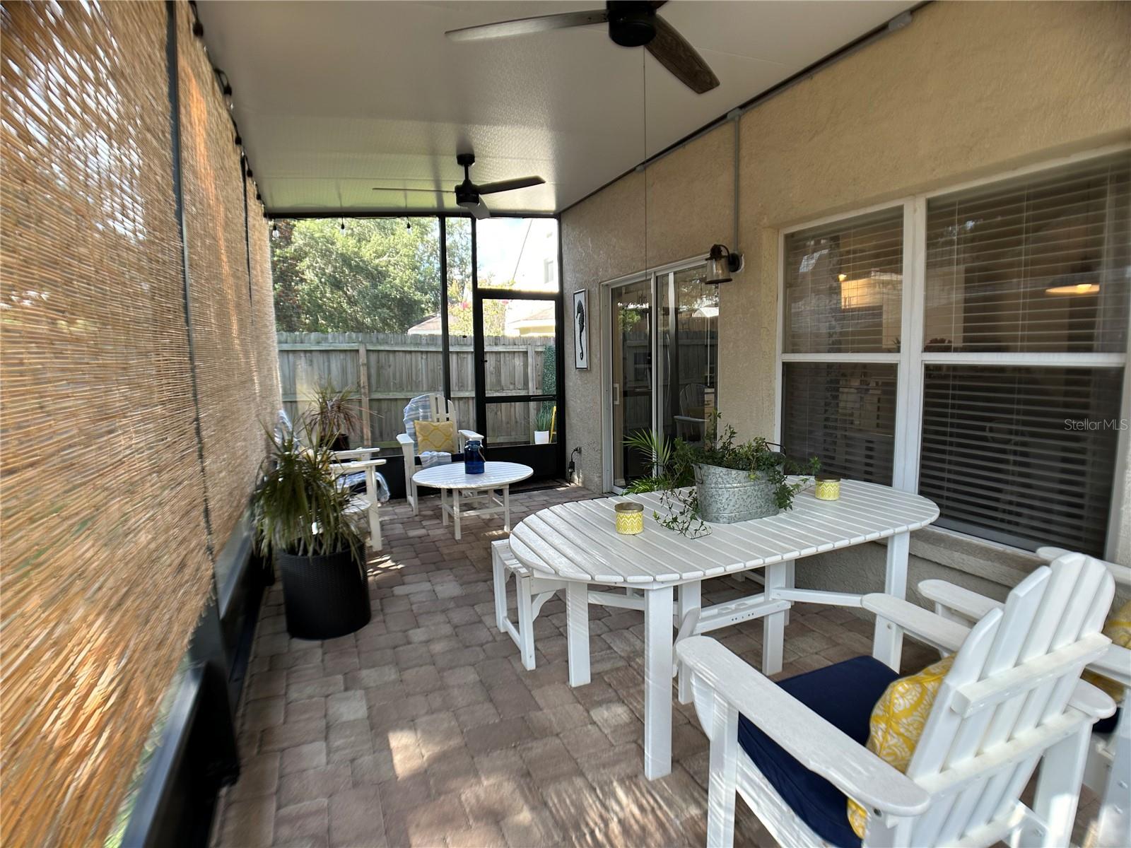 OUTDOOR LOUNGING AREA