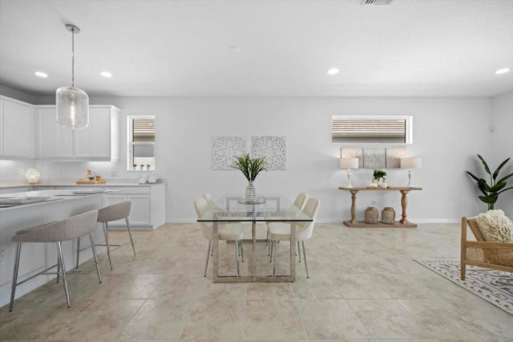Dining/Kitchen