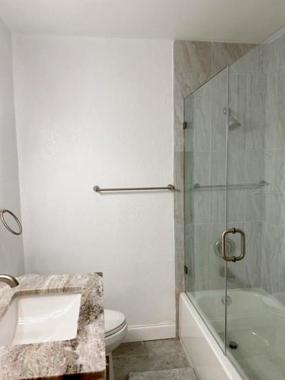 1/2 bath in hall