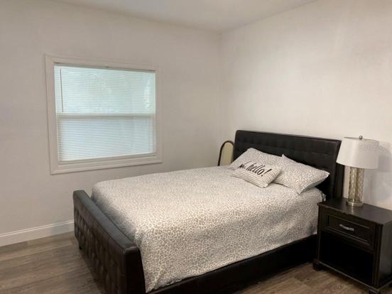Bedroom 4 bath