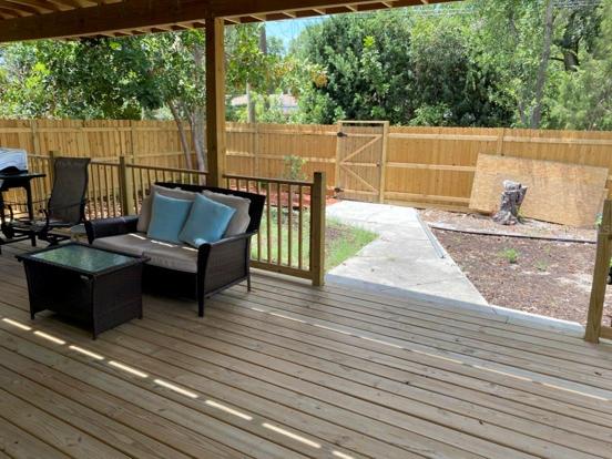 Side patio
