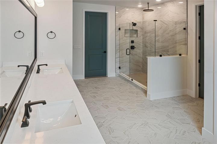 Owner's Bath