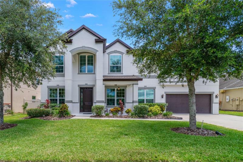 Looking for a great community and a spacious home with room to grow? Look no further than Lester Ridge in the heart of Apopka!