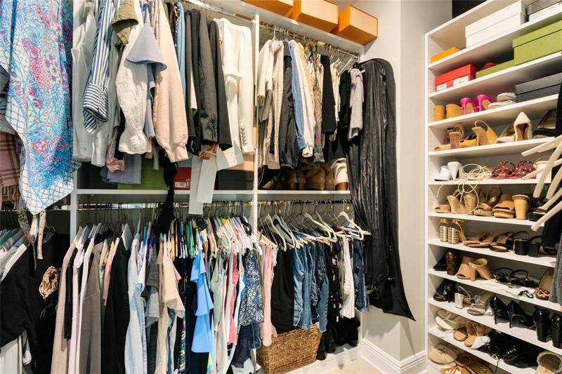 Enjoy the spacious walk-in closet with ample room for clothes, shoes and accessories.