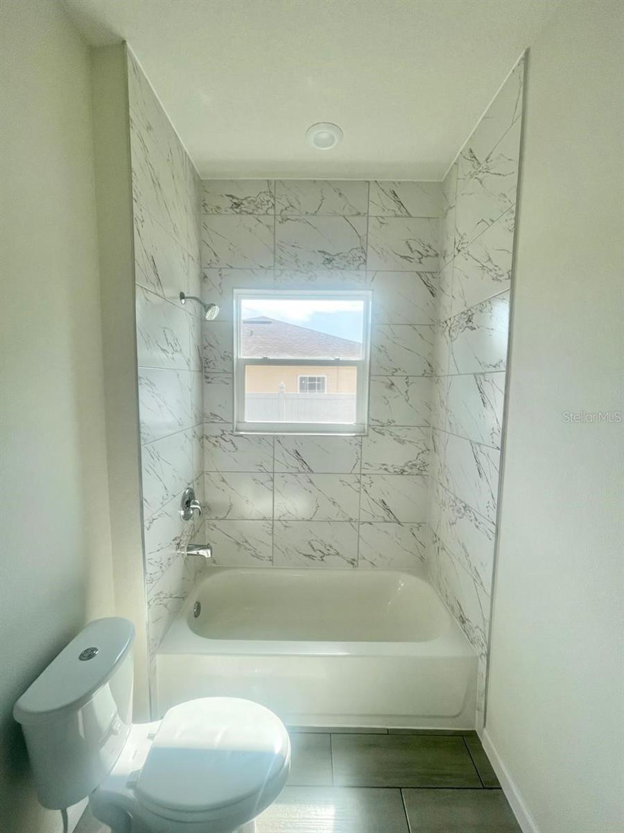 MODEL HOME