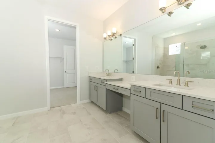 1361 Arklow Circle