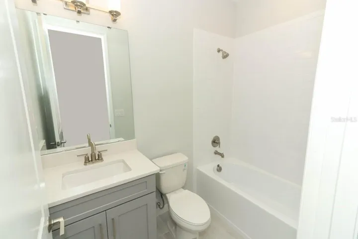 1361 Arklow Circle