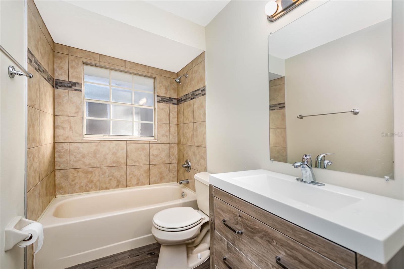 2nd Bathroom
