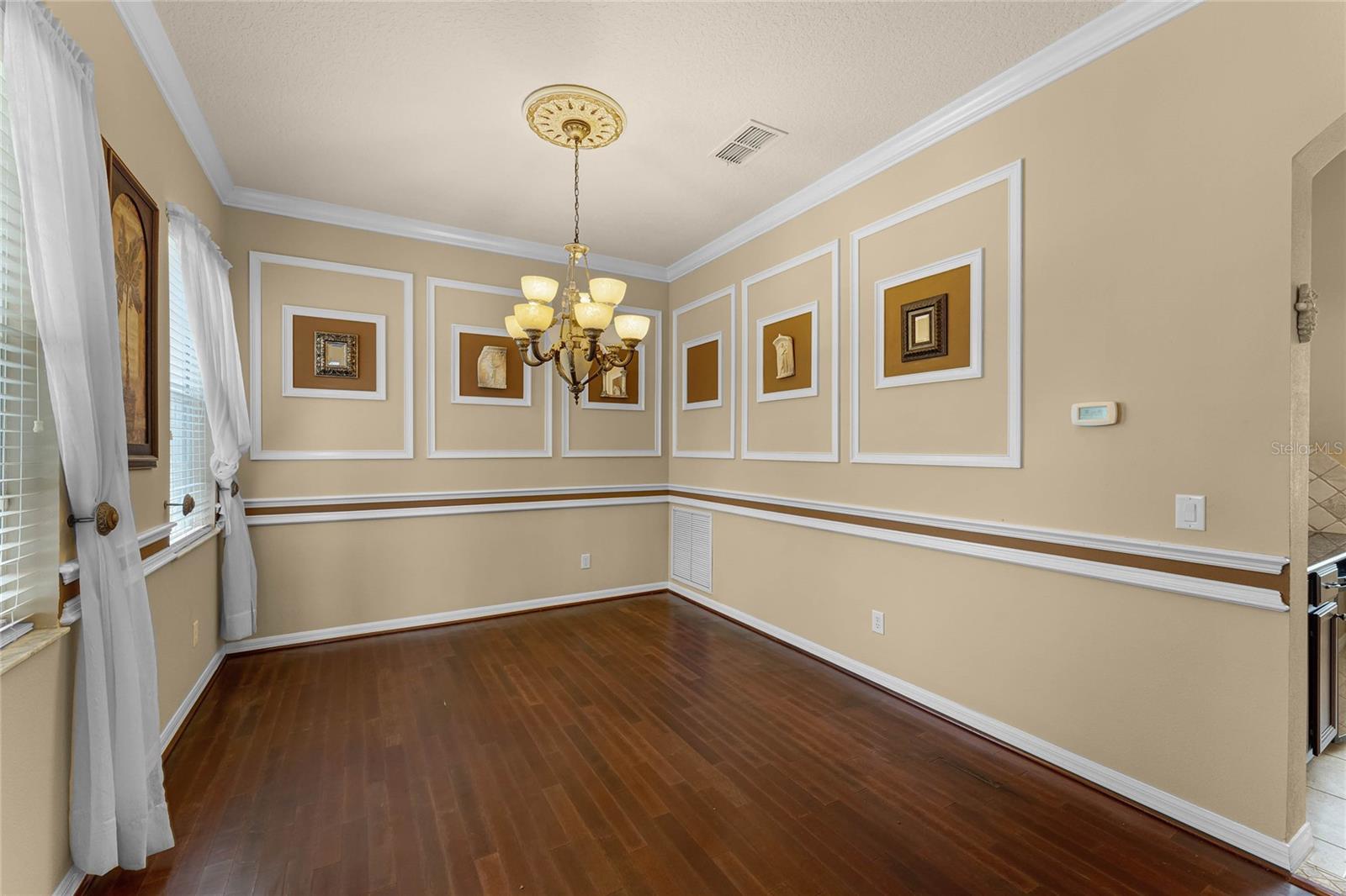 Formal Dining