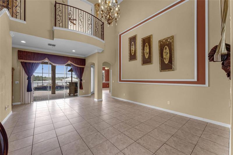 Formal living
