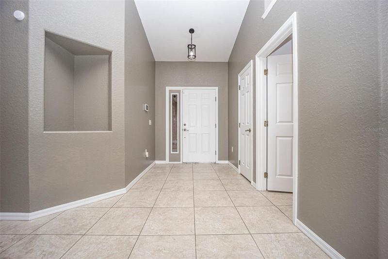 Entryway with washroom access