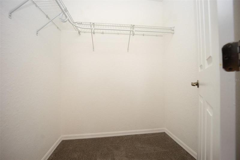Oversize walk-in closet