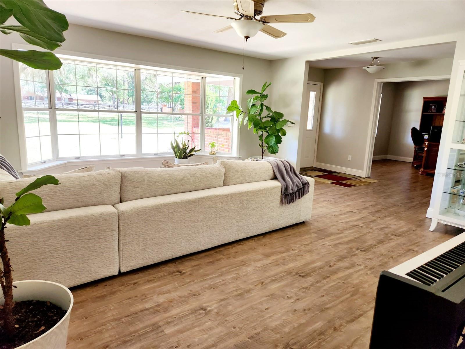 Fron sitting room