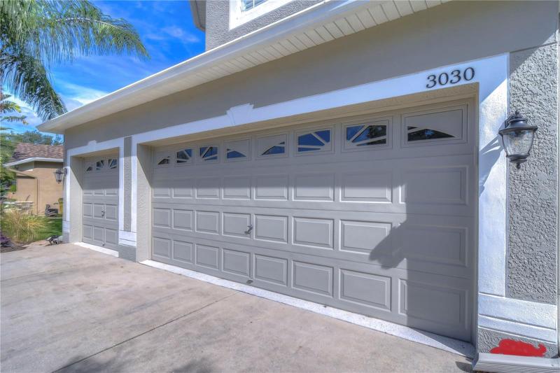 3 GAR GARAGE
