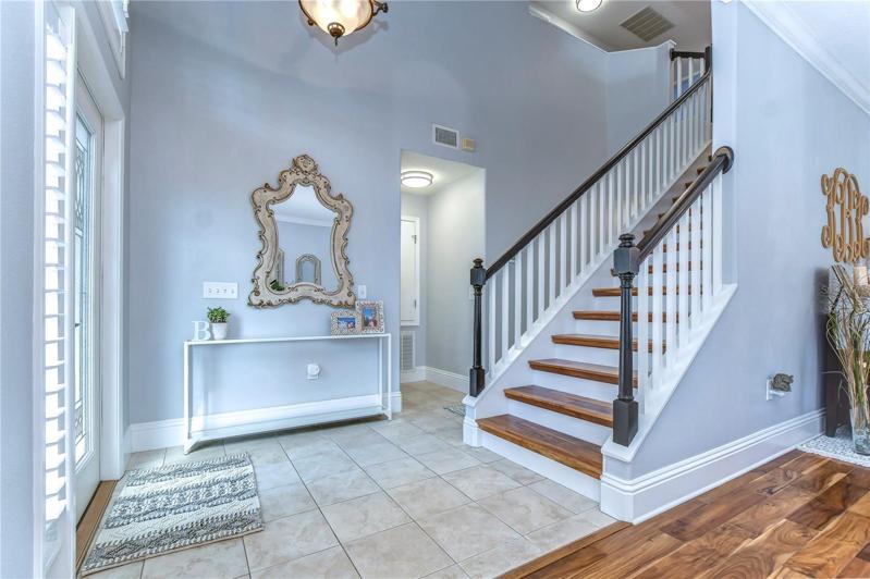 FOYER TO STAIRCASE