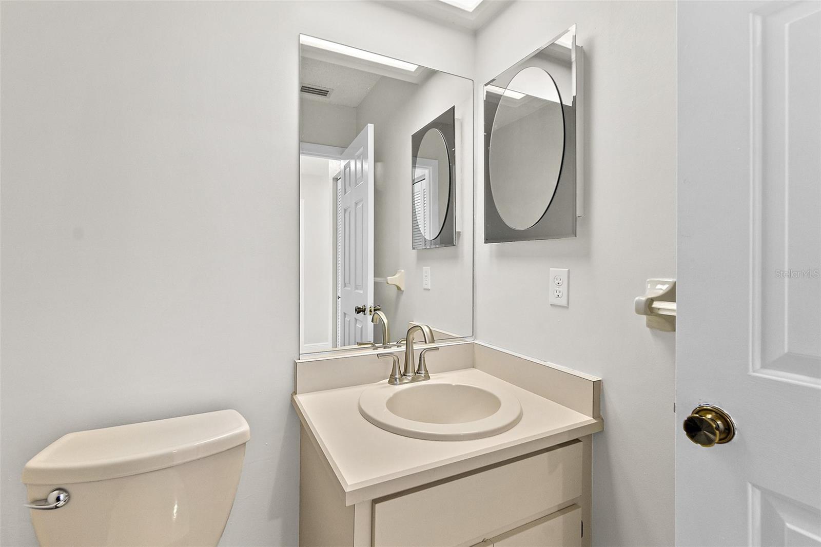Powder room